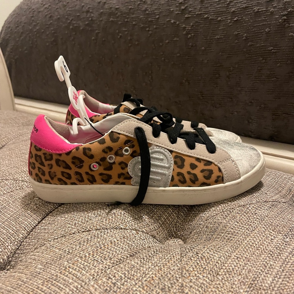 JUSTICE SNEAKERS never worn